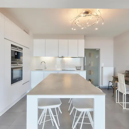 Lecomte * Остенде